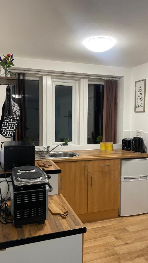 Bv Homely Studio Fourteen At Deighton Huddersfield Bagian luar foto